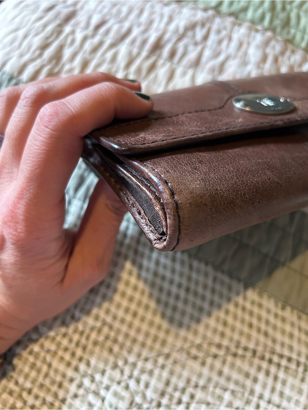 Vintage Fossil Wallet - Picture 6 of 13